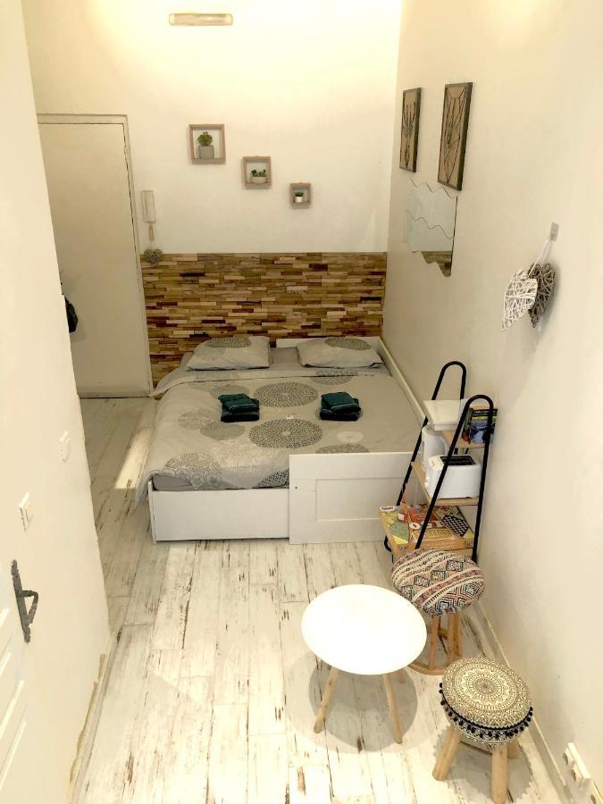 Cozy Nest Apartment Тулон Екстериор снимка